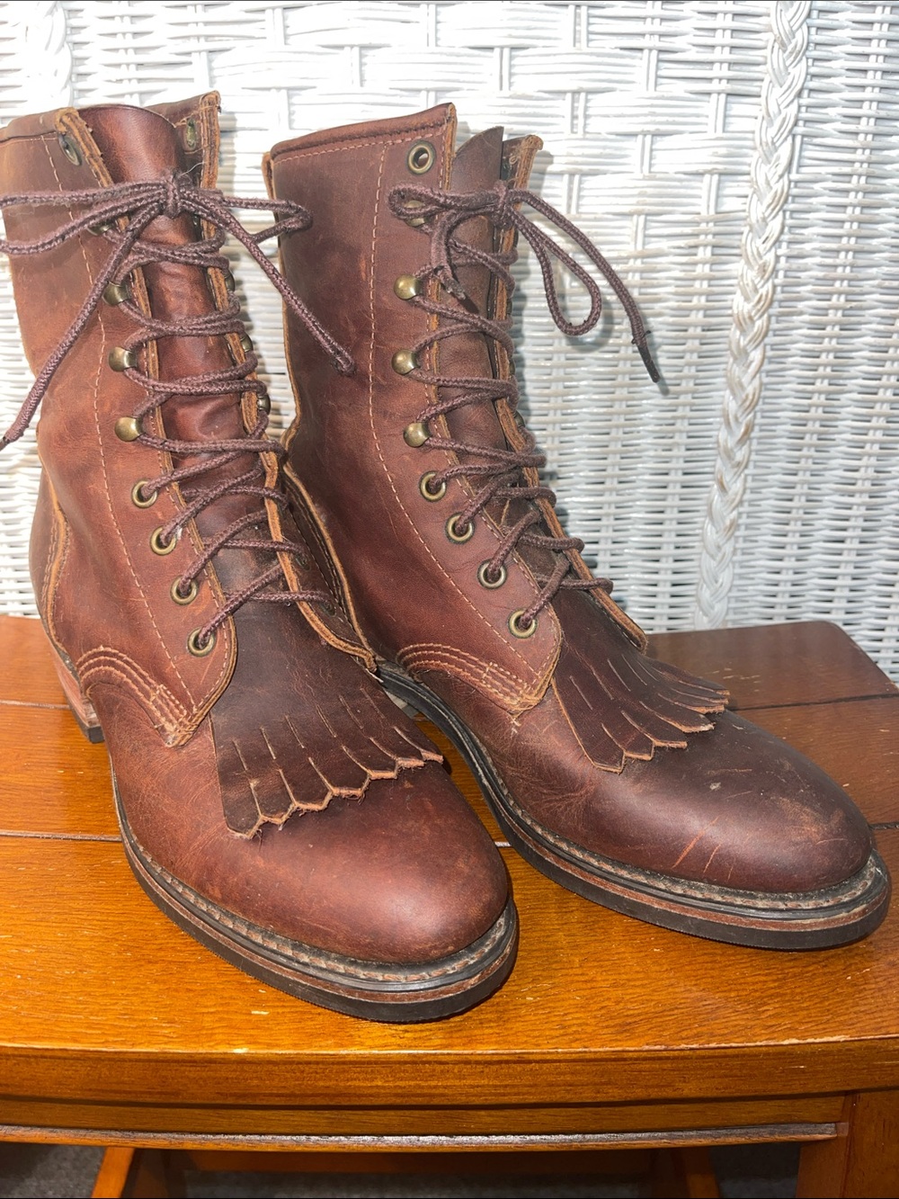 Durango Brown Leather Lace-Up Kiltie Paddock Work Boots Vibram Sole size 7.5D